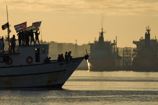 Αγνοούνται 9 άτομα με δύο ιστιοφόρα που μετέφεραν ανθρωπιστική βοήθεια στη Κούβα