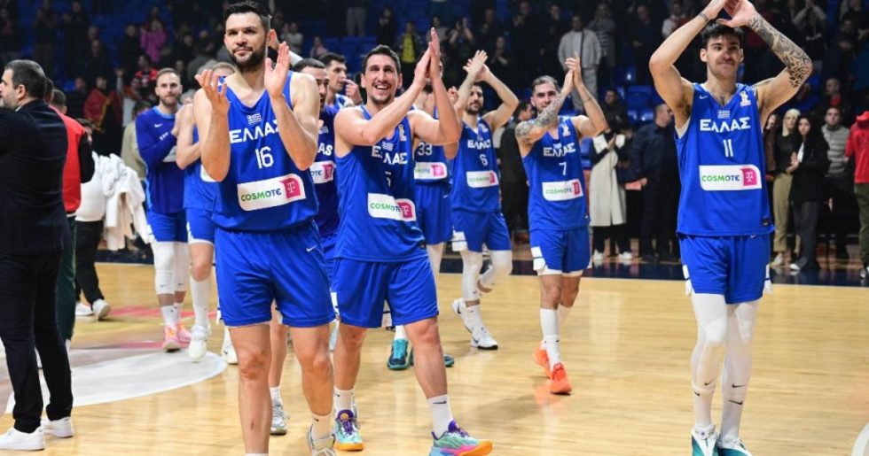 Ξανά στην κορυφή η Εθνική με «σούπερ» Τολιόπουλο