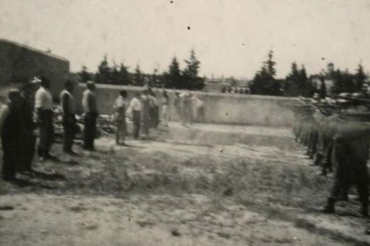 Μοναδικό ντοκουμέντο: Οι κομμουνιστές της Καισαριανής τη στιγμή της εκτέλεσης [εικόνες]