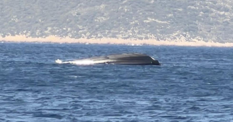 Βίντεο από το βυθισμένο σκάφος της Frontex στο Καστελόριζο
