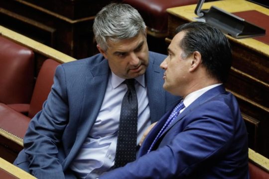 Ο Οδυσσέας Κωνσταντινόπουλος άσκησε κριτική στον Σάντσεθ και ο Άδωνις Γεωργιάδης τον αποθέωσε