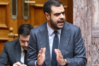 Μαρινάκης: Οι εκλογές θα γίνουν το 2027 - Το ΥΠΕΞ φροντίζει για την άφιξη του Αγίου Φωτός