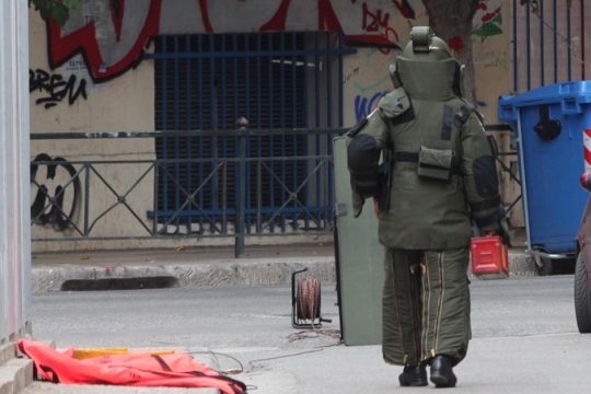 Φαγητό ήταν το «ύποπτο» αντικείμενο στο ρωσικό προξενείο στο Χαλάνδρι