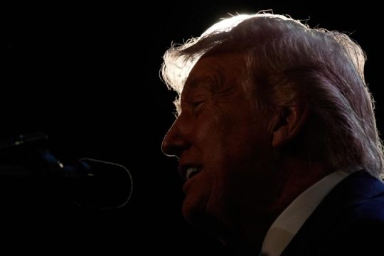 Guardian: Ασαφής και αντιφατικός ο Τραμπ - Λέει ότι ο πόλεμος στο Ιράν «έχει κερδηθεί», αλλά «όχι και τόσο»