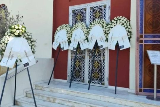 Βαθιά οδύνη στην κηδεία του 25χρονου στην Πολίχνη που σκοτώθηκε σε τροχαίο (εικόνες - βίντεο)
