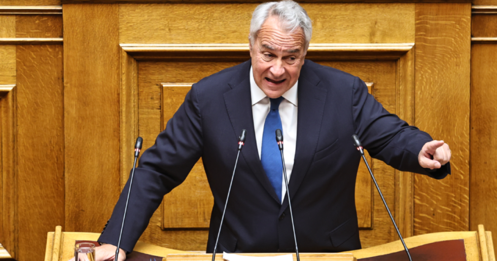 ΟΠΕΚΕΠΕ: Άναψε φωτιές στη Βουλή το σημείωμα Βάρρα - «Ο Βορίδης γνώριζε» λέει η αντιπολίτευση