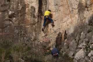 Νεκρός 60χρονος αναρριχητής στην Κάλυμνο - Έπεσε από τα 10 μέτρα