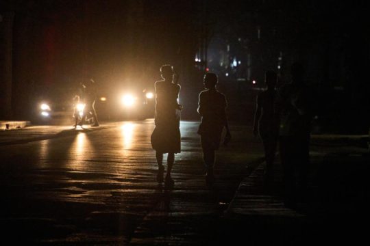 Η Μόσχα μιλά για «παράνομα και μονομερή μέτρα» κατά της Κούβας, ενώ η ηλεκτροδότηση αποκαθίσταται