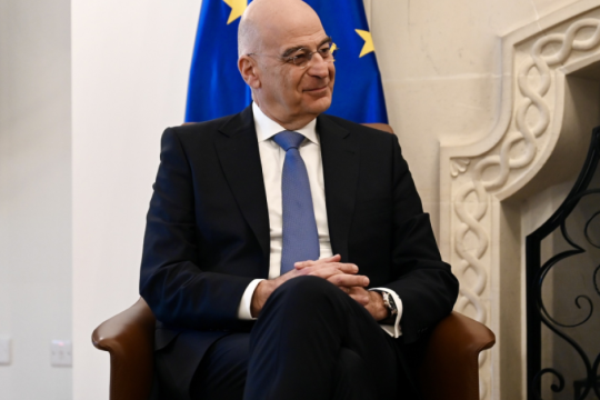 Δένδιας: «Καμία πιθανότητα» να στείλουμε πλοία στα Στενά του Ορμούζ