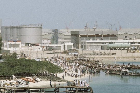 Η σημασία των μονάδων αφαλάτωσης στον Κόλπο και το άμεσο «stop» στην στοχοποίησή τους
