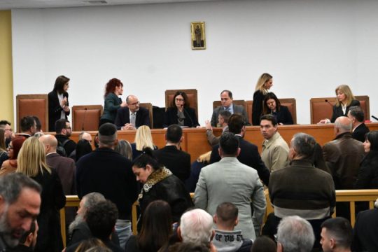 Ντροπιαστική «πρεμιέρα» στη δίκη των Τεμπών: Την 1η Απριλίου η επόμενη συνεδρίαση - Θύελλα αντιδράσεων