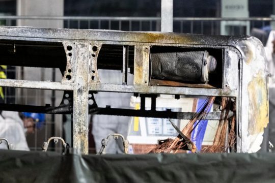 Έξι νεκροί από φωτιά σε λεωφορείο στην Ελβετία - Αναφορές ότι αυτοπυρπολήθηκε επιβάτης [εικόνες - βίντεο]