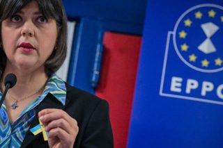 Πρωταγωνίστρια η Ελλάδα στις διερευνώμενες υποθέσεις διαφθοράς