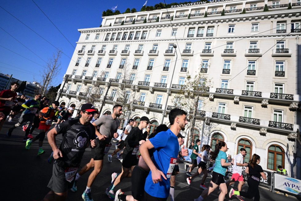 Ο ημιμαραθώνιος Αθηνών 2026 μέσα από 20 καρέ