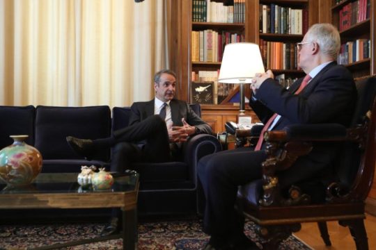 Μητσοτάκης: Επιβάλλουμε πλαφόν κέρδους σε καύσιμα και σούπερ μάρκετ για τρεις μήνες