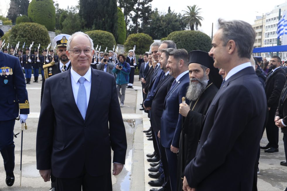 Με τα νέα οπλικά συστήματα η μεγάλη παρέλαση για την 25η Μαρτίου στο κέντρο της Αθήνας [εικόνες – βίντεο]