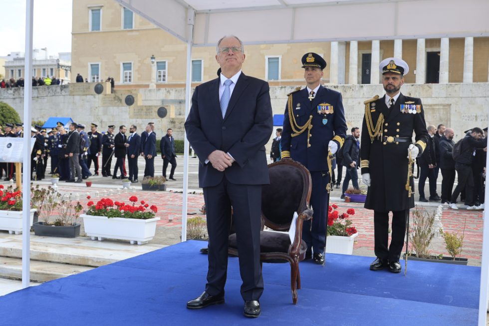 Με τα νέα οπλικά συστήματα η μεγάλη παρέλαση για την 25η Μαρτίου στο κέντρο της Αθήνας [εικόνες – βίντεο]