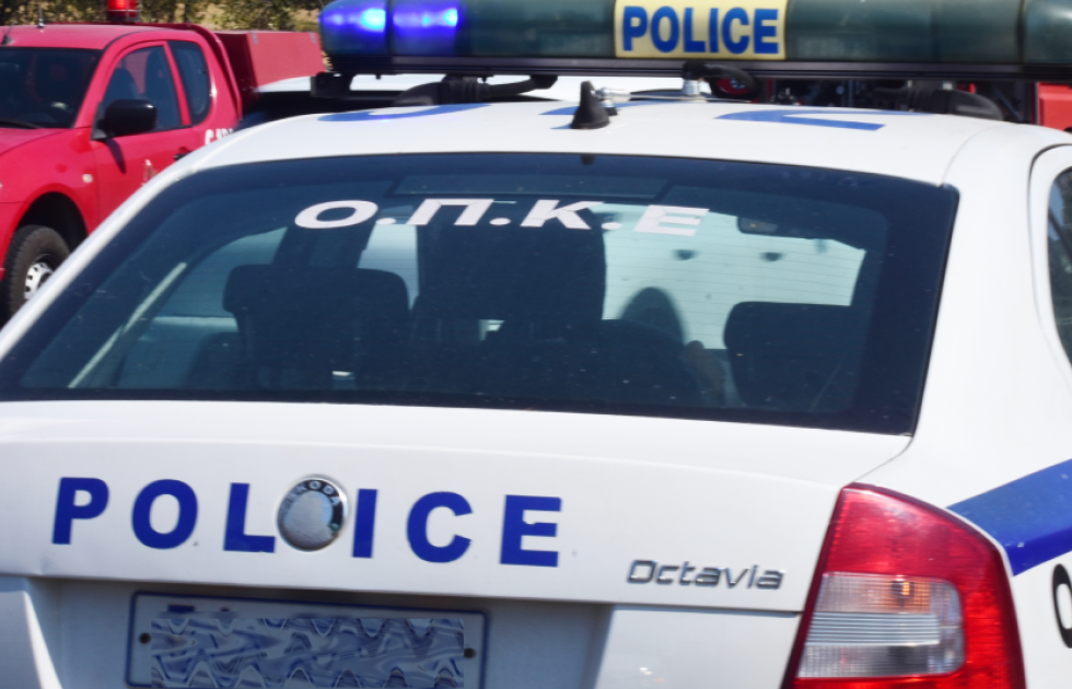 Θεσσαλονίκη: Έριξε βαζάκια με εύφλεκτο υγρό στο σπίτι της πρώην συντρόφου του