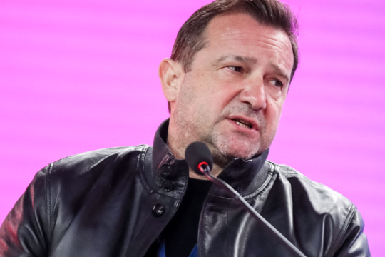 Νίκος Πλακιάς κατά Γεωργιάδη και Φλωρίδη: «Μήπως τελικά εσείς δεν θέλετε να γίνει η δίκη;»