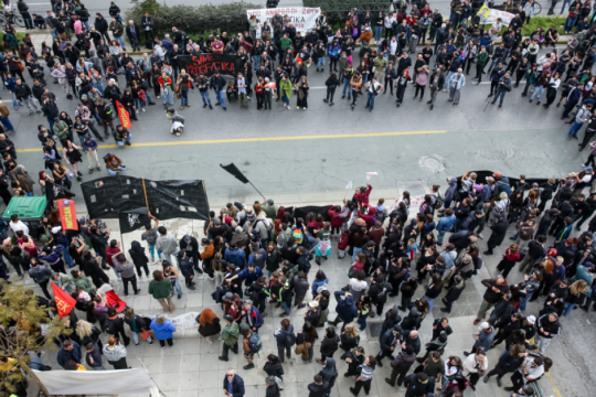 Πορεία για τα προσφυγικά της Αλεξάνδρας: 40 ημέρες απεργία πείνας από τον Αριστοτέλη Χαντζή