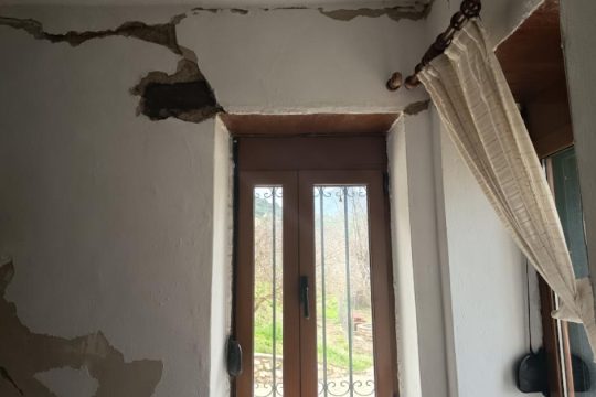 Ζημιές και δεκάδες μετασεισμοί σε χωριά των Ιωαννίνων και της Θεσπρωτίας [εικόνες]