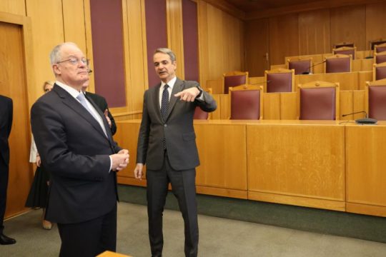 Το ΣτΕ επιστρέφει στο Αρσάκειο – Τελετή παρουσία Μητσοτάκη, Τασούλα, Σακελλαροπούλου [εικόνες]