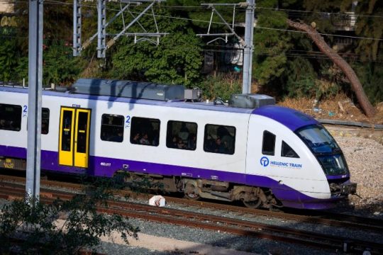 8 φορές σε 5 μήνες τρένα παραβίασαν το... κόκκινο