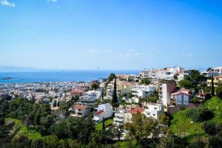 Ανοιξιάτική Κυριακή στο μεγαλύτερο μέρος της χώρας - Βροχές στα δυτικά