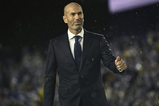 Ο Ζιντάν επιστρέφει στους πάγκους και αναλαμβάνει την εθνική Γαλλίας