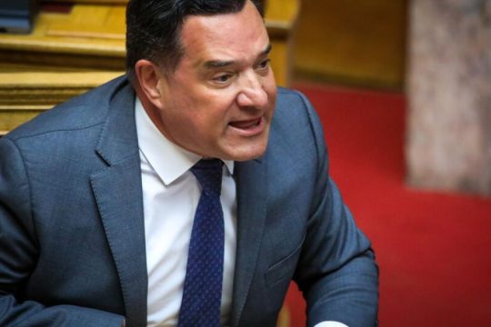 Εξόργισε ο Αδωνις με την επίθεση στη Δικαιοσύνη