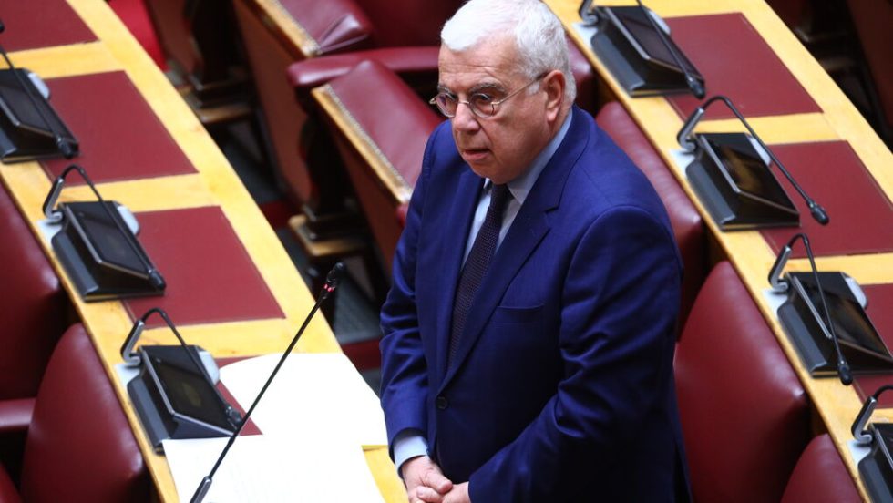 Ο χαρούμενος βουλευτής της Ν.Δ. Στράτος Σιμόπουλος
| ΓΙΑΝΝΗΣ ΠΑΝΑΓΟΠΟΥΛΟΣ/EUROKINISSI
