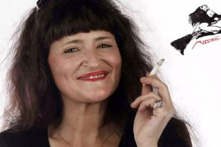«Ο τοίχος είναι ο εκδότης μου»