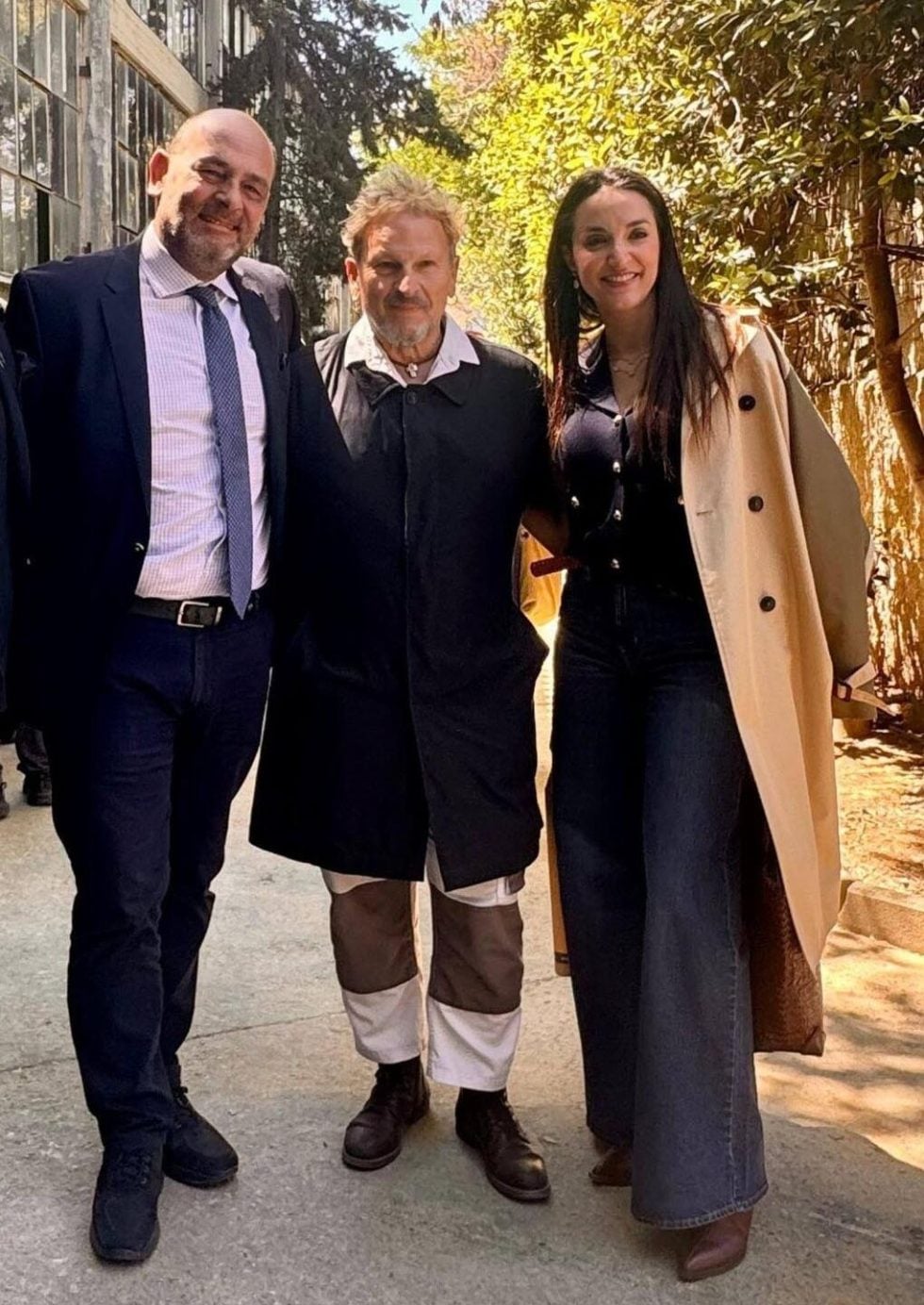 Ο υφυπουργός Πολιτισμού Ιάσων Φωτήλας με τον νυν καλλιτεχνικό διευθυντή του φεστιβάλ, Μιχαήλ Μαρμαρινό, και την τέως διευθύντρια Κατερίνα Ευαγγελάτου