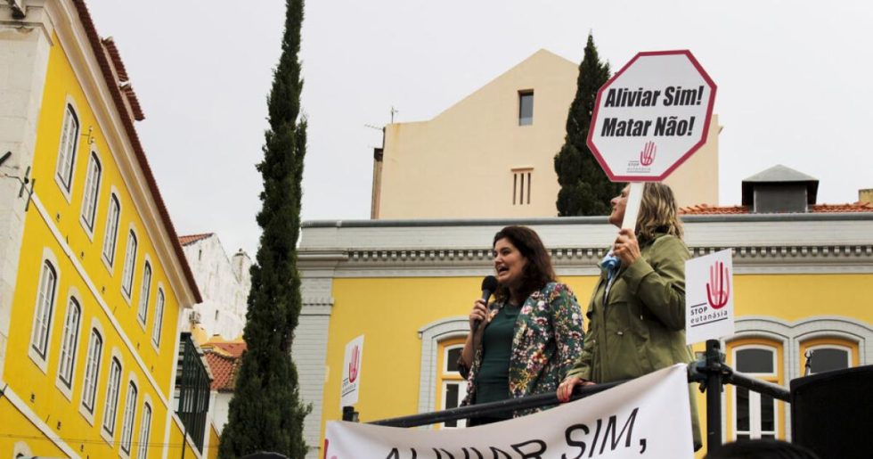 Ζωές απροστάτευτες