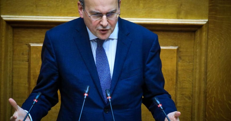 Παράθυρο για πρόωρες κάλπες άνοιξε ο Κωστής Χατζηδάκης