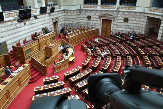 Υποκλοπές: Αίτημα ΣΥΡΙΖΑ να κληθούν Τζαβέλλας και Δεμίρης στην Επιτροπή Θεσμών και Διαφάνειας της Βουλής