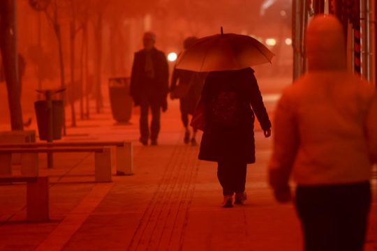 Κρήτη: Σε ιστορικά επίπεδα η αφρικανική σκόνη - Περίπου 75 φορές πάνω από τα επιτρεπτά όρια [εικόνες - βίντεο]