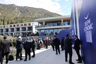 Φόρουμ των Δελφών: Μήνυμα για ευρωπαϊκή θωράκιση απέναντι στο «σοκ Τραμπ» στην οικονομική διακυβέρνηση
