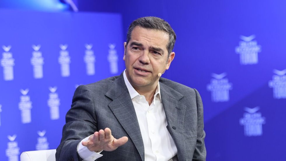 Σε κανονική χώρα ο Μητσοτάκης θα είχε παραιτηθεί