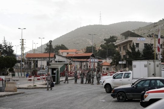 Το Ισραήλ βομβαρδίζει θέσεις της Χεζμπολάχ στην κοιλάδα Μπεκάα του Λιβάνου