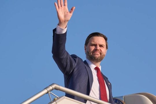 «Θρίλερ» με τις συνομιλίες ΗΠΑ και Ιράν λίγο πριν λήξει η εκεχειρία - Ο Βανς μεταβαίνει στο Πακιστάν