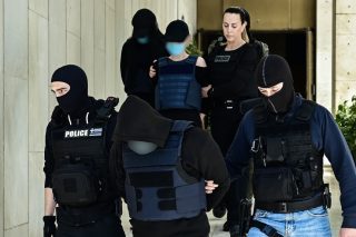 Δολοφονία στον Άγιο Δημήτριο: Σοκάρουν τα sms του δράστη προς την 20χρονη μετά το φονικό