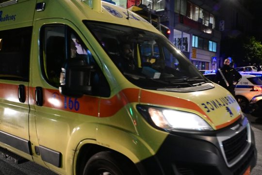Κολωνός: Νεκρή διευθύντρια σχολείου που έπεσε από ταράτσα - «Δεχόταν πίεση», λέει ο σύζυγός της