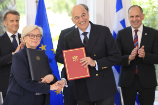 Ο Δένδιας και η Γαλλίδα ομόλογός του υπέγραψαν την ανανέωση της συμφωνίας για τη «Στρατηγική Εταιρική Σχέση»
