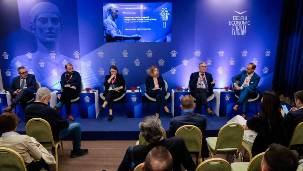 Η έρευνα του Progressive Lab στο Φόρουμ των Δελφών: Απογοητευμένοι αλλά δημοκράτες οι πολίτες σε 5 χώρες
