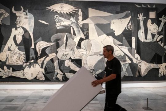Γιατί τσακώνονται σοσιαλιστές και συντηρητικοί στην Ισπανία για τη «Γκερνίκα» του Πικάσο