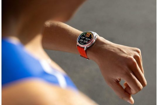 Η HUAWEI λανσάρει το WATCH GT Runner 2 στην Ελλάδα