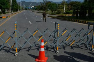 Εξελίξεις στις ειρηνευτικές συνομιλίες: Ο Αραγτσί μεταβαίνει στο Πακιστάν