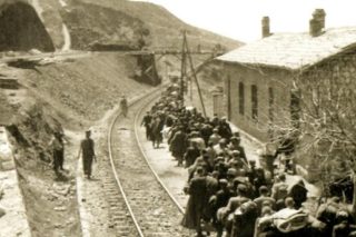 Σταθμός Καρυάς: Τόπος μνήμης, ιστορικής αλήθειας και ανθρώπινης αξιοπρέπειας [εικόνες]
