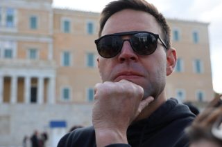 Ο Κασσελάκης υπολόγισε τα χρήματα που πρέπει να επιστρέψει ο Λαζαρίδης στο Δημόσιο